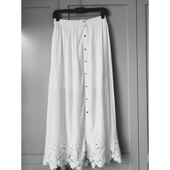 ASTR: long white skirt - Picture 1 of 5